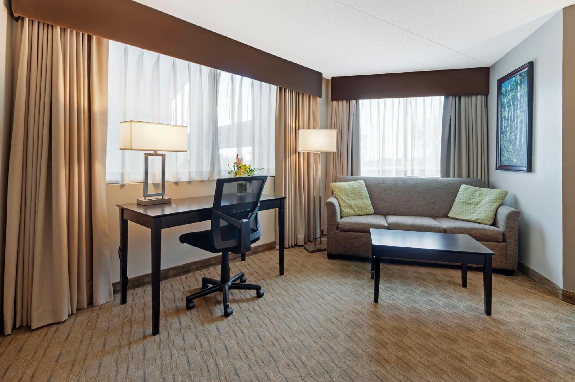 Best Western Pembroke Inn & Conference Centre Zewnętrze zdjęcie